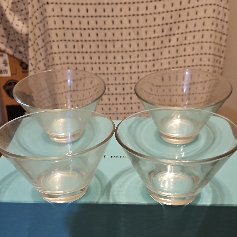 ALL SALES END 12/30 Set of 4 Glass Dessert Bowls